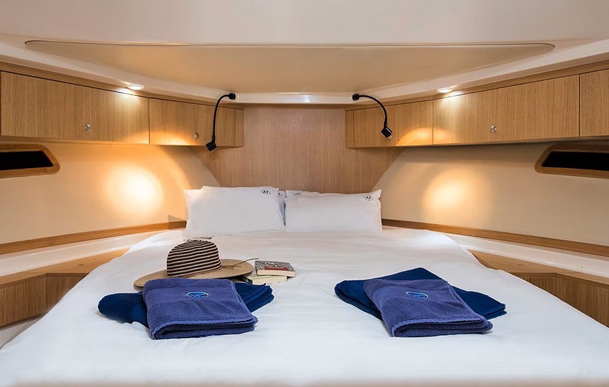 Adriana 44 boat interijer