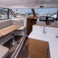 Adriana 44 Fly boat interijer